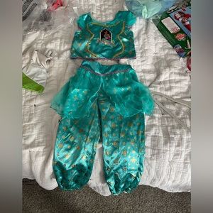 Jasmine costume